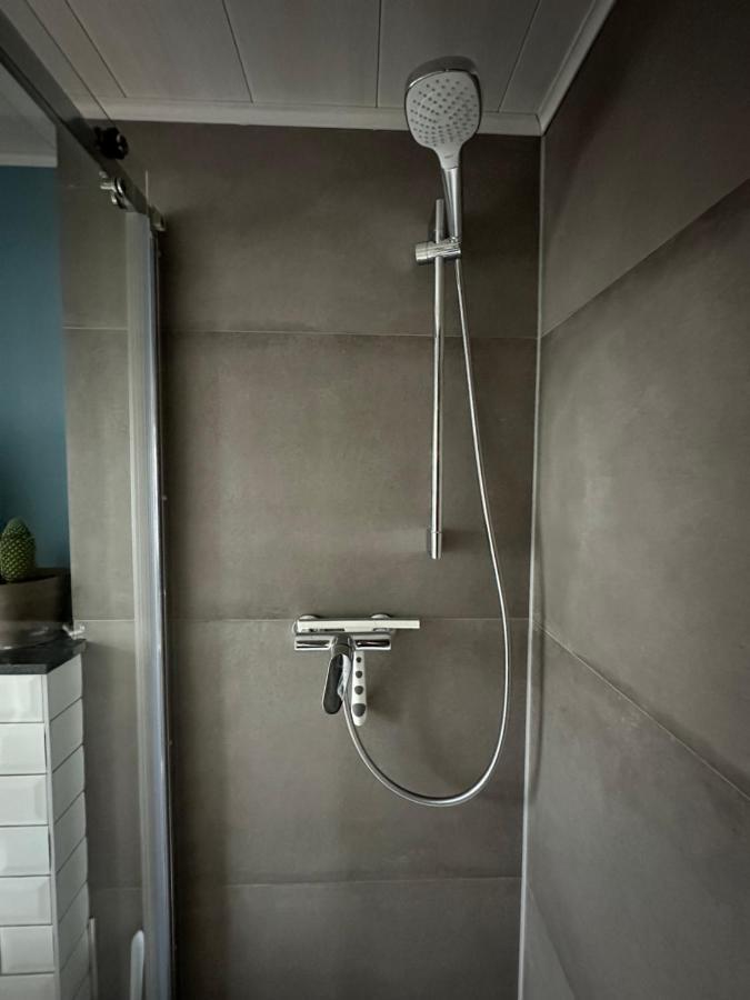 Stilvolles Gaestezimmer Mit Bad In Mechernich-zentrum Homestay *